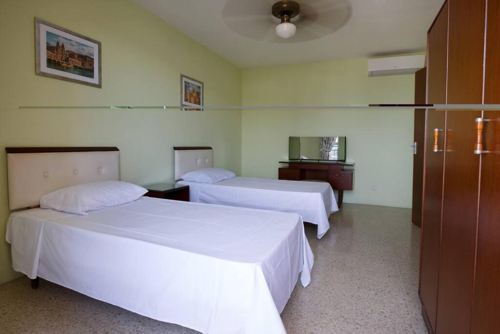 1 Bedrm Apt Seaview Balluta Bay Saint Julian's Eksteriør bilde